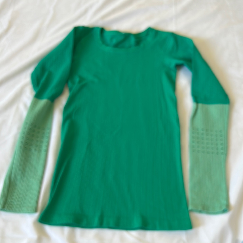 Alo Top Long Sleeve